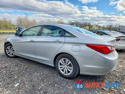 Drugie zdjęcie samochodu z przodu: 2012 HYUNDAI SONATA GLS VIN:5NPEB4AC7CH442412 - miniatura