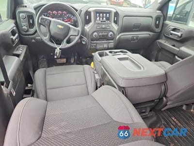 Zdjęcie 8 z 11 samochodu: 2025 CHEVROLET SILVERADO HD FLATBED TRUCK VIN:1GB4KSEY6SF180420 - miniatura