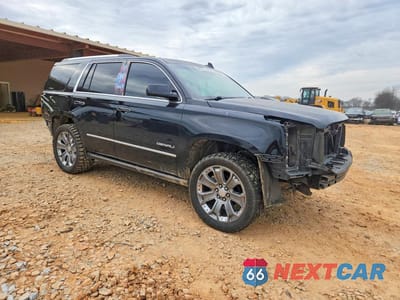 Czwarte zdjęcie samochodu z boku: 2016 GMC YUKON DENALI VIN:1GKS2CKJ6GR283654 - miniatura