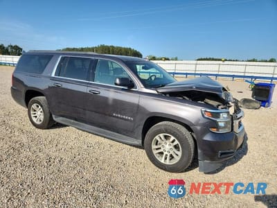 Czwarte zdjęcie samochodu z boku: 2018 CHEVROLET SUBURBAN K1500 LT VIN:1GNSKHKC1JR267192 - miniatura