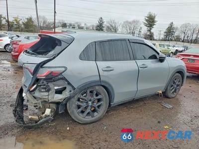 Trzecie zdjęcie samochodu z tyłu: 2024 HONDA HR-V SPORT VIN:3CZRZ2H56RM737670 - miniatura