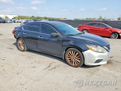 Czwarte zdjęcie samochodu z boku: 2015 NISSAN ALTIMA 2.5 S VIN:1N4AL3AP8FN905662 - miniatura