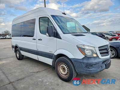Czwarte zdjęcie samochodu z boku: 2015 MERCEDES BENZ SPRINTER DELIVERY VAN VIN:WDZPE7CC7FP125639 - miniatura