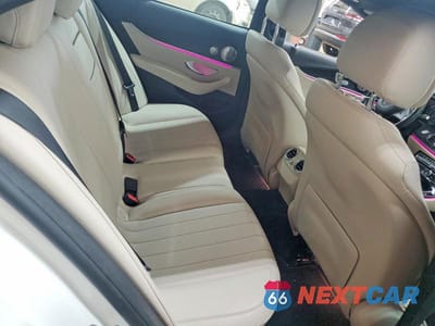 Zdjęcie 10 z 12 samochodu: 2017 MERCEDES-BENZ E 300 VIN:WDDZF4JB8HA050914 - miniatura