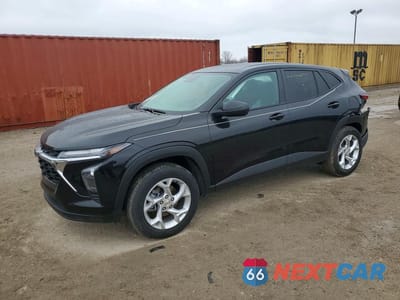 2025 CHEVROLET TRAX LS KL77LFEP2SC344264 - główne zdjęcie licytacji z USA - miniatura