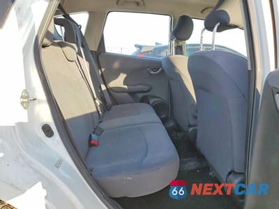 Zdjęcie 10 z 11 samochodu: 2013 HONDA FIT LX VIN:LUCGE8H57D3000348 - miniatura