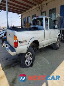 Trzecie zdjęcie samochodu z tyłu: 2001 TOYOTA TACOMA PRERUNNER V6 VIN:5TESN92N61Z745117 - miniatura