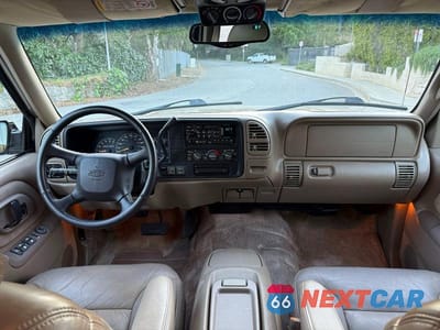 Zdjęcie 9 z 14 samochodu: 1999 CHEVROLET SUBURBAN K1500 VIN:3GNFK16R7XG236920 - miniatura