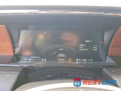 Zdjęcie 9 z 13 samochodu: 2018 LINCOLN NAVIGATOR RESERVE VIN:5LMJJ2LT4JEL19370 - miniatura