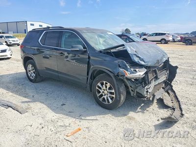 Czwarte zdjęcie samochodu z boku: 2019 CHEVROLET TRAVERSE LT VIN:1GNERGKWXKJ196250 - miniatura