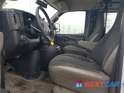 Zdjęcie 7 z 13 samochodu: 2022 GMC SAVANA G2500 VIN:1GTW7AFP9N1166759 - miniatura