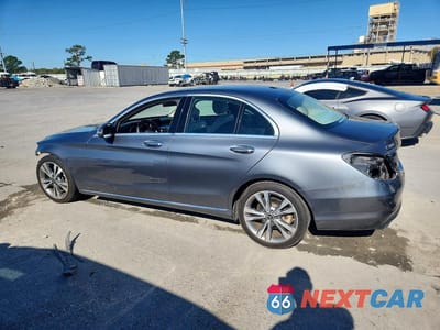 Drugie zdjęcie samochodu z przodu: 2018 MERCEDES-BENZ C 300 VIN:55SWF4JB1JU272395 - miniatura