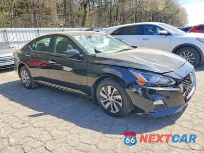 Czwarte zdjęcie samochodu z boku: 2019 NISSAN ALTIMA 2.5 S VIN:1N4BL4BV6KC240659 - miniatura
