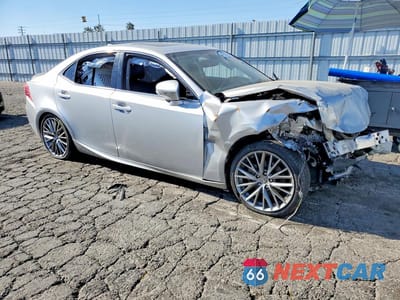 Czwarte zdjęcie samochodu z boku: 2015 LEXUS IS 250 BASE VIN:JTHBF1D27F5054432 - miniatura