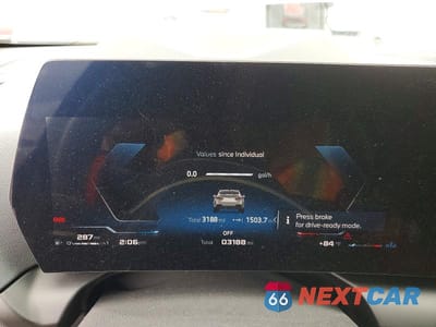 Zdjęcie 9 z 11 samochodu: 2026 BMW M2 VIN:WBA33GG0XT7T99236 - miniatura