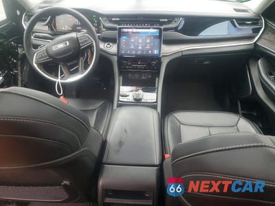 Zdjęcie 8 z 12 samochodu: 2023 JEEP GRAND CHEROKEE LIMITED 4XE VIN:1C4RJYB67PC667810 - miniatura