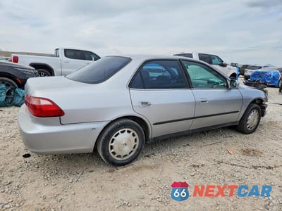 Trzecie zdjęcie samochodu z tyłu: 2000 HONDA ACCORD LX VIN:JHMCG6657YC005526 - miniatura