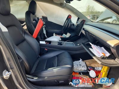 Zdjęcie 7 z 12 samochodu: 2022 TESLA MODEL 3 VIN:5YJ3E1EA7NF285942 - miniatura