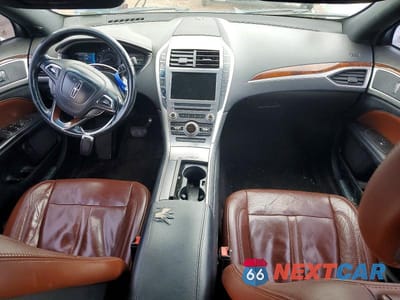 Zdjęcie 8 z 12 samochodu: 2017 LINCOLN MKZ HYBRID RESERVE VIN:3LN6L5MU8HR624227 - miniatura