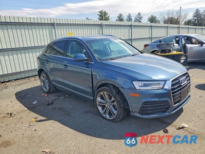 Czwarte zdjęcie samochodu z boku: 2016 AUDI Q3 PRESTIGE VIN:WA1GFCFSXGR007724 - miniatura