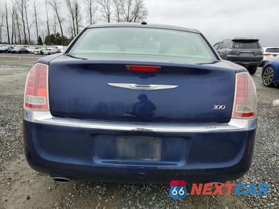 Zdjęcie 6 z 11 samochodu: 2014 CHRYSLER 300 VIN:2C3CCAAG4EH175428 - miniatura