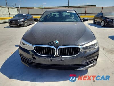 Piąte zdjęcie samochodu w środku: 2020 BMW 530 I VIN:WBAJR3C01LWW59713 - miniatura