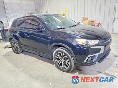 Czwarte zdjęcie samochodu z boku: 2019 MITSUBISHI OUTLANDER SPORT ES VIN:JA4AR3AU5KU030887 - miniatura