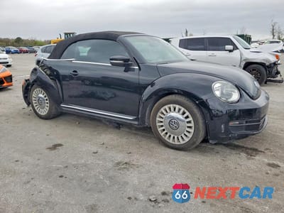 Czwarte zdjęcie samochodu z boku: 2014 VOLKSWAGEN BEETLE VIN:3VW517AT8EM819456 - miniatura