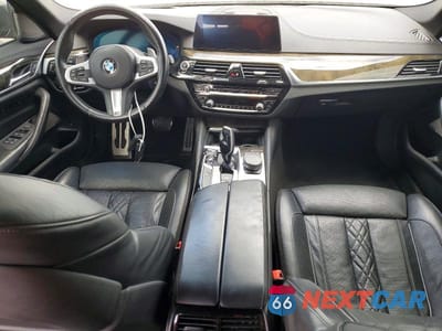 Zdjęcie 8 z 11 samochodu: 2019 BMW M550XI VIN:WBAJB9C58KB464295 - miniatura