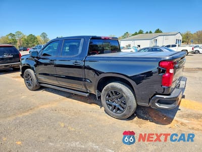 Drugie zdjęcie samochodu z przodu: 2025 CHEVROLET SILVERADO K1500 HIGH COUNTRY VIN:1GCUKJEL8SZ102049 - miniatura