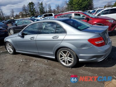 Drugie zdjęcie samochodu z przodu: 2013 MERCEDES-BENZ C 300 4MATIC VIN:WDDGF8AB9DR289138 - miniatura