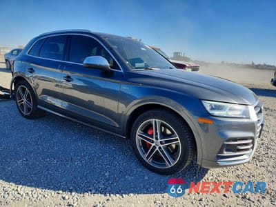 Czwarte zdjęcie samochodu z boku: 2018 AUDI SQ5 PRESTIGE VIN:WA1C4AFY5J2064183 - miniatura