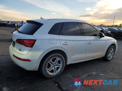 Trzecie zdjęcie samochodu z tyłu: 2018 AUDI Q5 PREMIUM VIN:WA1ANAFY6J2240694 - miniatura