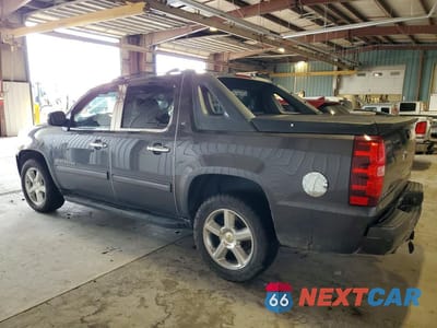 Drugie zdjęcie samochodu z przodu: 2011 CHEVROLET AVALANCHE LT VIN:3GNTKFE37BG291020 - miniatura