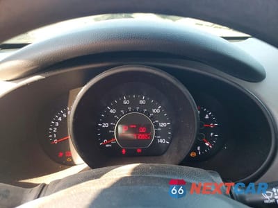 Zdjęcie 9 z 12 samochodu: 2018 KIA SOUL + VIN:KNDJP3A56J7511572 - miniatura