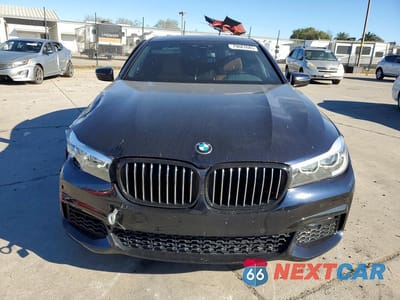 Piąte zdjęcie samochodu w środku: 2019 BMW 740 I VIN:WBA7E2C54KB217669 - miniatura