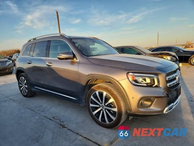 Czwarte zdjęcie samochodu z boku: 2023 MERCEDES-BENZ GLB 250 VIN:W1N4M4GB6PW326549 - miniatura