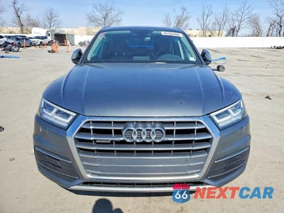 Piąte zdjęcie samochodu w środku: 2019 AUDI Q5 PREMIUM PLUS VIN:WA1BNAFY1K2074929 - miniatura