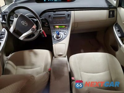 Zdjęcie 8 z 12 samochodu: 2010 TOYOTA PRIUS II VIN:JTDKN3DU1A0019408 - miniatura