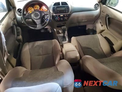 Zdjęcie 8 z 13 samochodu: 2002 TOYOTA RAV4 BASE VIN:JTEHH20V226049571 - miniatura