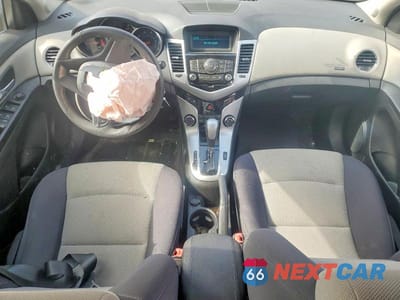 Zdjęcie 8 z 12 samochodu: 2012 CHEVROLET CRUZE LS VIN:1G1PC5SH5C7381287 - miniatura
