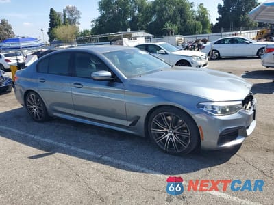 Czwarte zdjęcie samochodu z boku: 2019 BMW 540 I VIN:WBAJE5C5XKWW03691 - miniatura