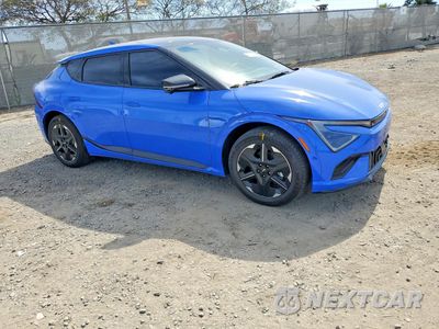 Czwarte zdjęcie samochodu z boku: 2025 KIA EV6 GT-LINE VIN:5XYC44JA6SG013705 - miniatura