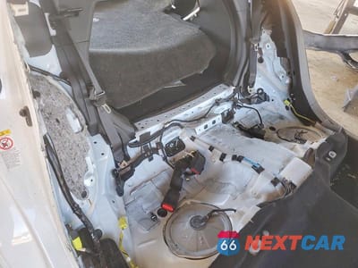 Zdjęcie 10 z 11 samochodu: 2018 LEXUS IS 350 BASE VIN:JTHBZ1D24J5032534 - miniatura