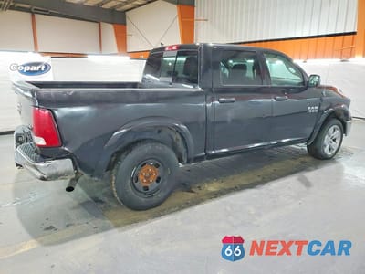 Trzecie zdjęcie samochodu z tyłu: 2018 RAM 1500 SLT VIN:1C6RR7LM8JS283894 - miniatura