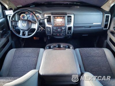Zdjęcie 8 z 13 samochodu: 2017 RAM 2500 SLT VIN:3C6UR5DL2HG630495 - miniatura