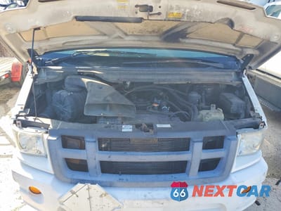 Zdjęcie 12 z 13 samochodu: 2013 ISUZU NPR DELIVERY VAN VIN:JALB4T17XD7W01762 - miniatura