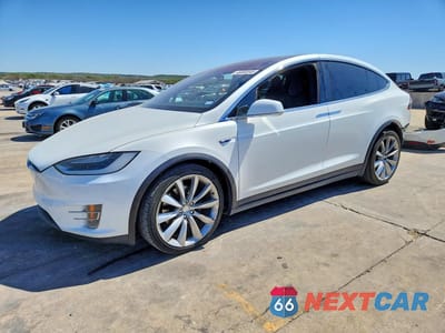 2016 TESLA MODEL X 5YJXCBE26GF021314 - główne zdjęcie licytacji z USA - miniatura