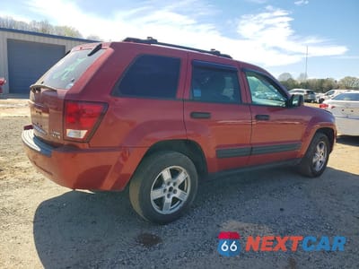 Trzecie zdjęcie samochodu z tyłu: 2006 JEEP GRAND CHEROKEE LAREDO VIN:1J4GR48KX6C311776 - miniatura