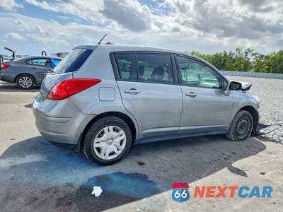 Trzecie zdjęcie samochodu z tyłu: 2011 NISSAN VERSA 1.8 S VIN:3N1BC1CPXBL495525 - miniatura